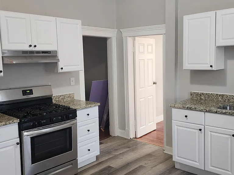 39 Harwood St #2 — Photo 3