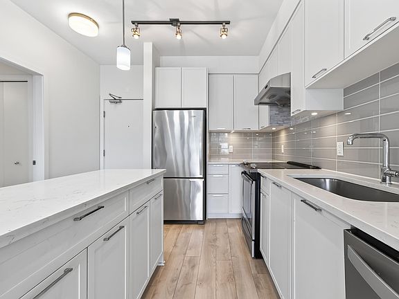 5th image of 828 Gauthier Ave #315