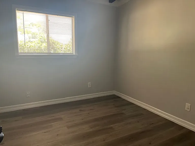 301 E J St — Photo 13
