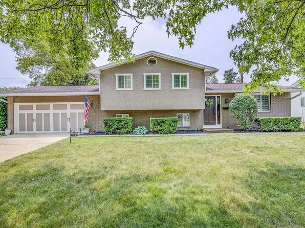 1049 Kennington Ave, Columbus, OH 43220