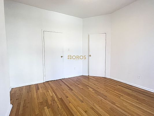 2nd image of 324 E 13th St APT 5