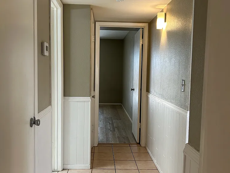 1991 E Colgate Dr — Photo 21