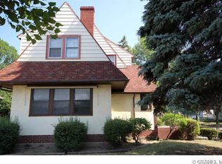 942 W Ridge Rd, Rochester, NY 14615