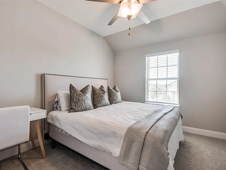 4216 Yucca Dr — Photo 28