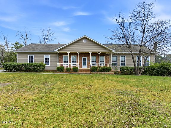 2nd image of 632 Ravenswood Road