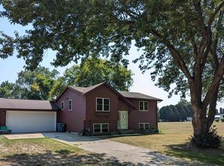 403 6th Ave SW, Cresco, IA 52136