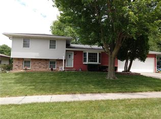 1526 S 15th Ave W, Newton, IA 50208