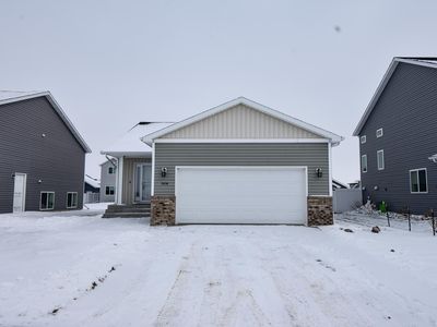 7454 21st St S, Fargo, ND, 58104