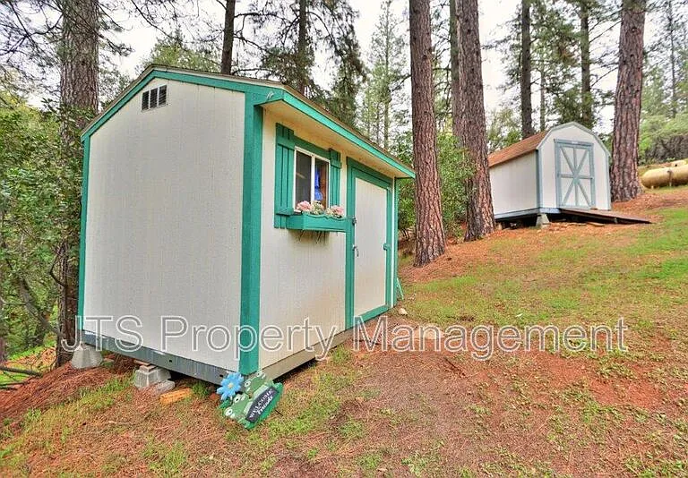 2812 Centennial Ct — Photo 48