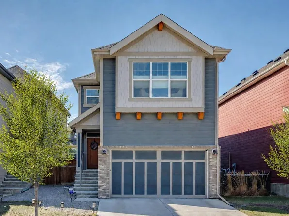 293 Masters Ave SE, Calgary, AB T3M 2C1