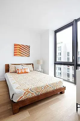 Rented by REAL New York | media 6