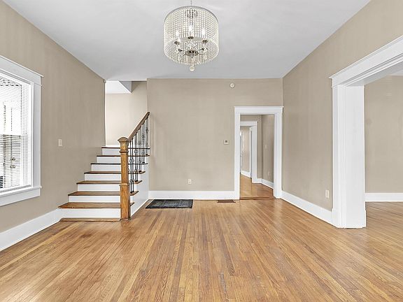 2nd image of 59 N Willett St