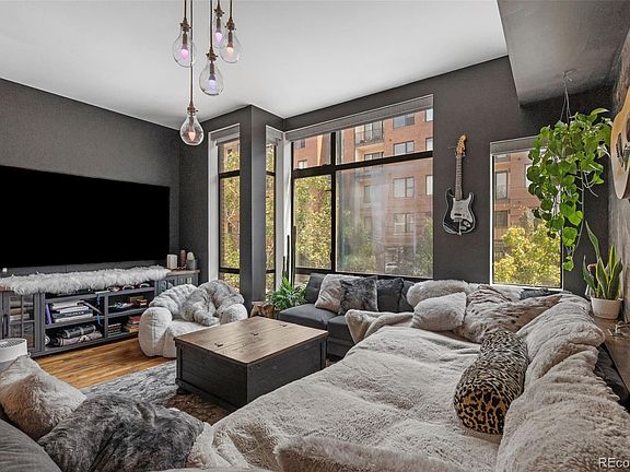 3rd image of 2325 Walnut Street #4
