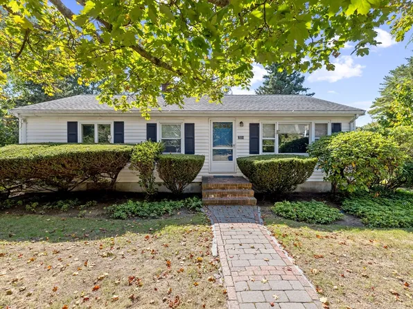 204 Green St, Marblehead, MA 01945