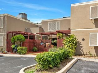 10931 S Lakeview Dr #10931, Pembroke Pines, FL 33026