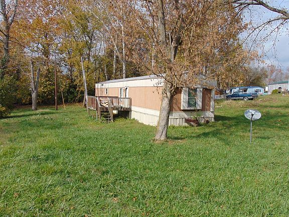 3rd image of 134 Sycamore Dr