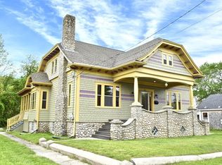 124 Russells Mills Rd, Dartmouth, MA 02748