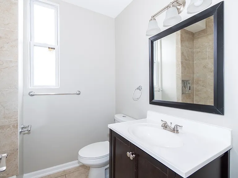 4326 S Calumet Ave #2 — Photo 5