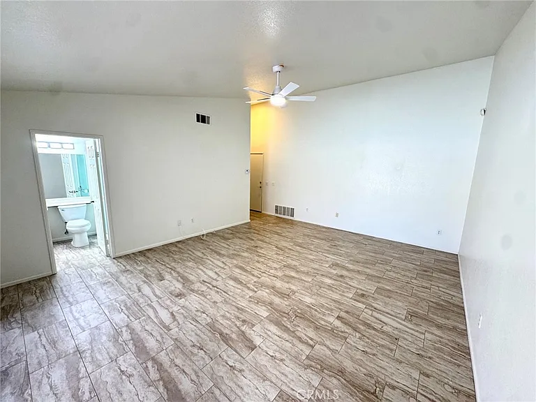 12789 Yorkshire Dr — Photo 13