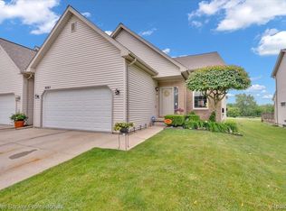 6087 Davison Rd, Burton, MI 48509