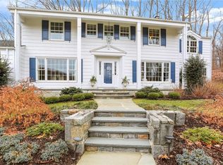 41 Frontier Rd, Cos Cob, CT 06807