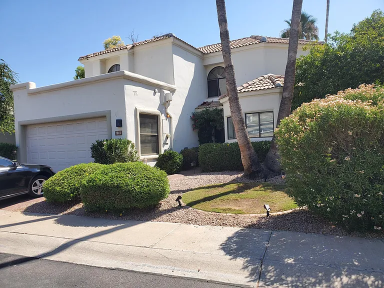 7814 E Clinton St — Photo 8