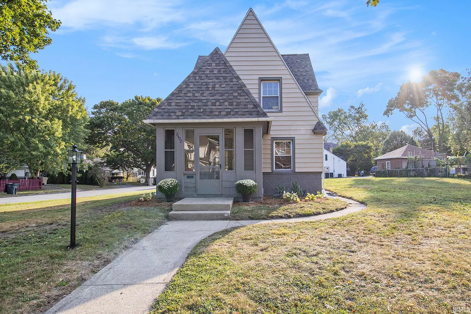 2402 Erskine Blvd photo 1