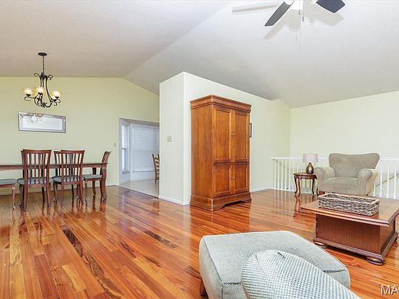 5th image of 1883 Basket Oak Dr