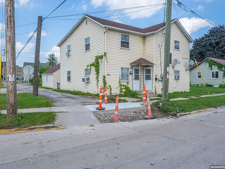 204 Elm St. — Photo 11