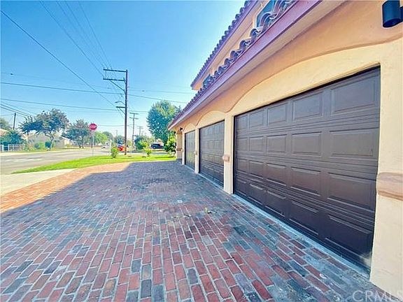3rd image of 10254 Trabuco St
