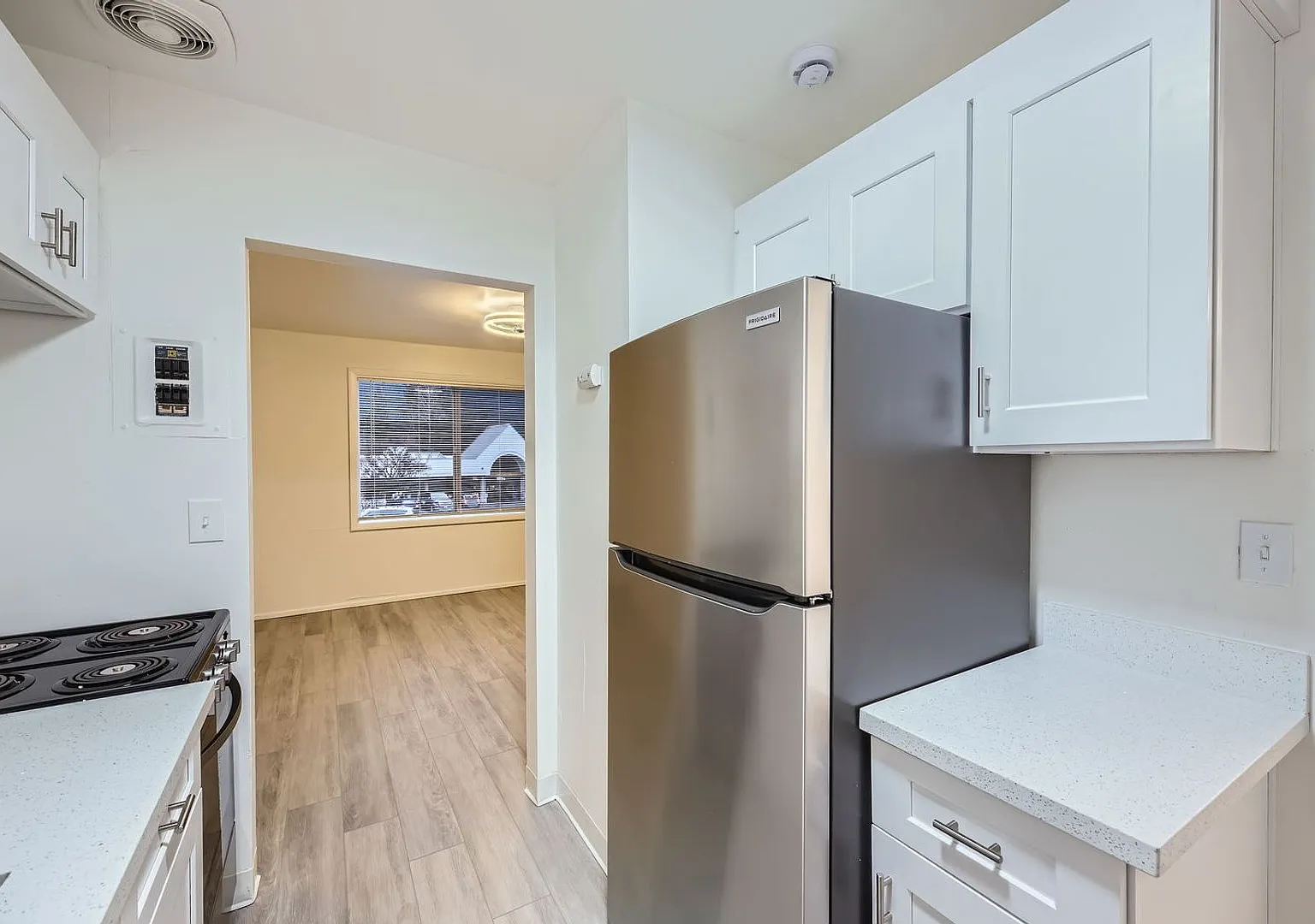 Mountain View — Photo 1