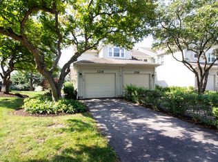 1216 Tennyson Ln #1216, Naperville, IL 60540