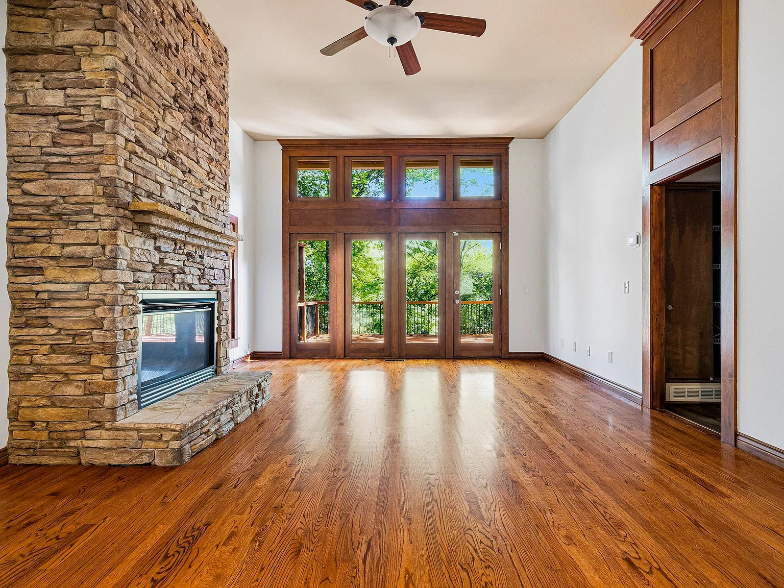2283 Shenandoah Ave NE — Photo 2