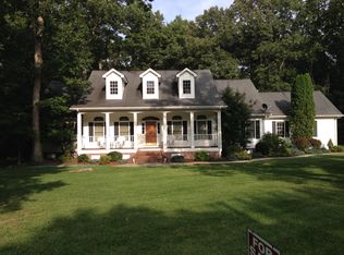 77 Bluebird Cir, Crossville, TN 38555