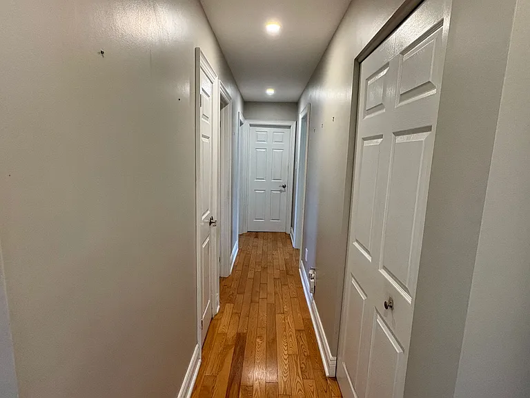 58 Devins Dr #UPPER LEVEL — Photo 8