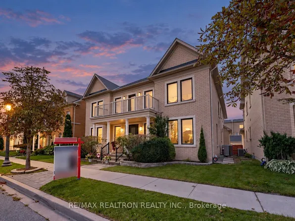 9 Gardon Ave, Markham, ON L6C 0A5