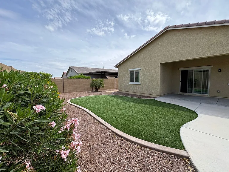 21248 W Palm Ln — Photo 12