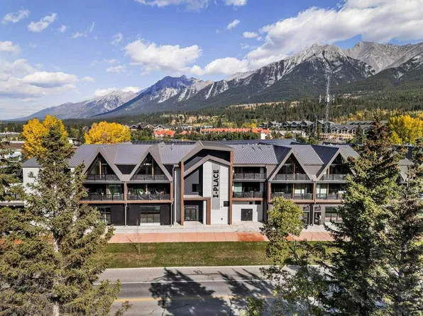 1 NW Industrial Pl #305A, Canmore, AB T1W 1Y1