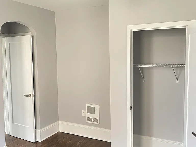 625 E Vernon Rd — Photo 7