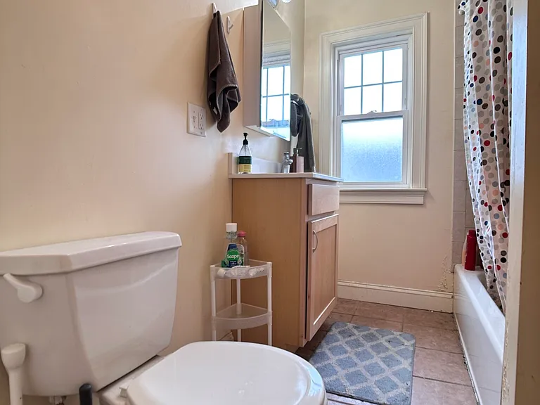 74 Brooks St #2 — Photo 11