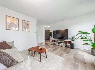 612 5th Ave #1705, New Westminster, BC V3M1X5