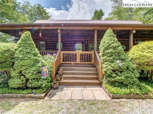 106 Vixen Den Drive, Zionville, NC 28698