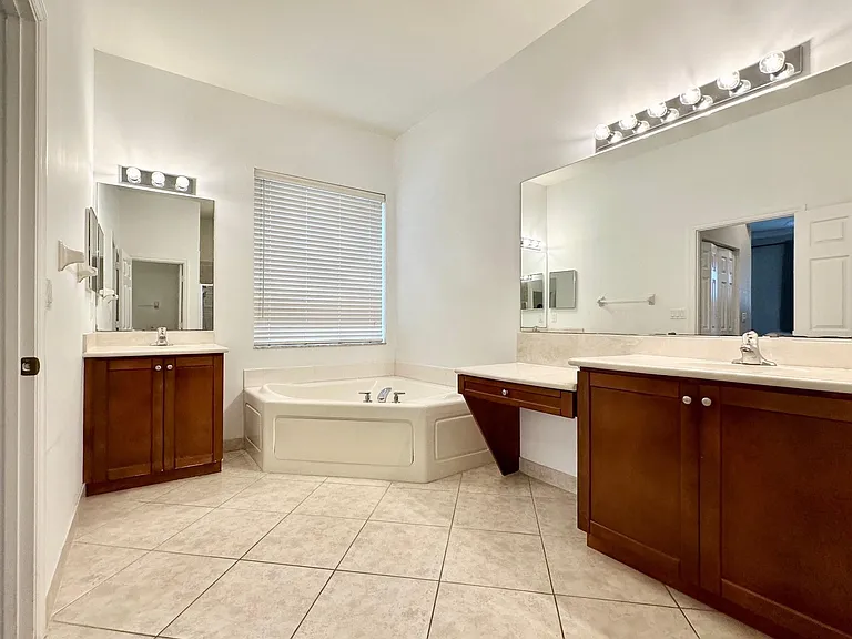 4109 W Whitewater Ave — Photo 19