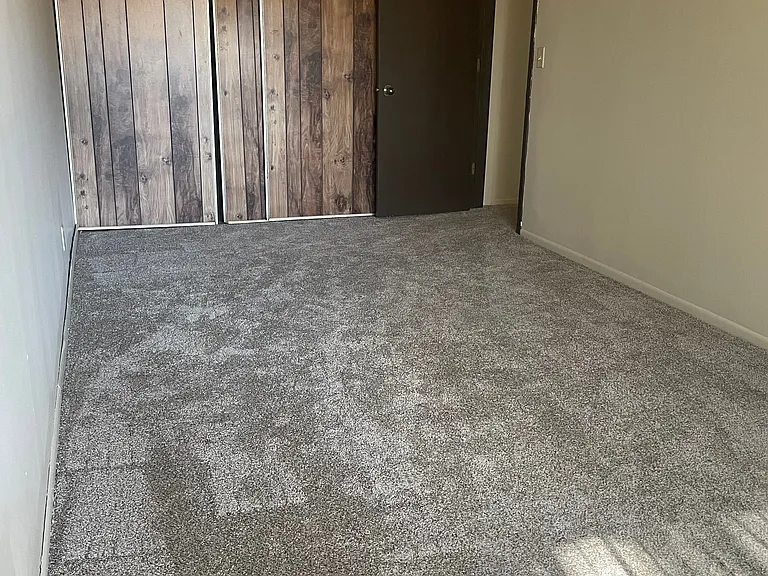 Pinecrest Apartments — Photo 25