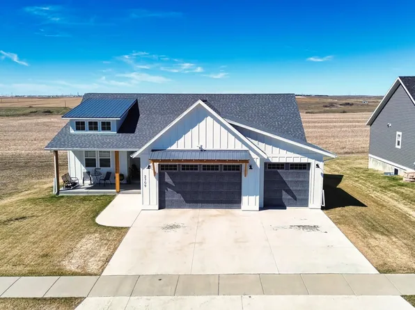2709 44th Ave W, Williston, ND 58801