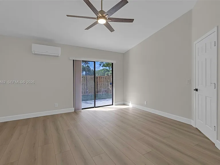 11061 NW 38th Pl — Photo 20