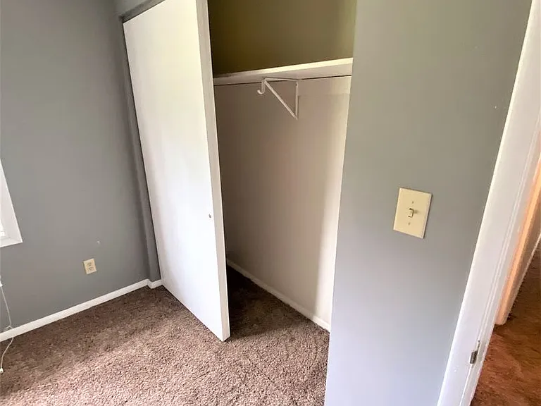 2443 Edgevale Rd — Photo 27