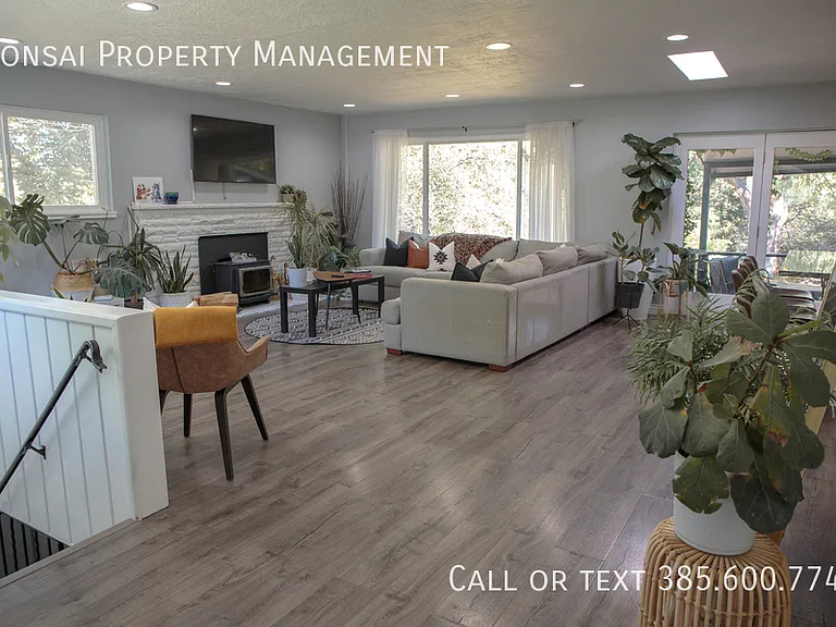 3281 E Fortuna Dr — Photo 8