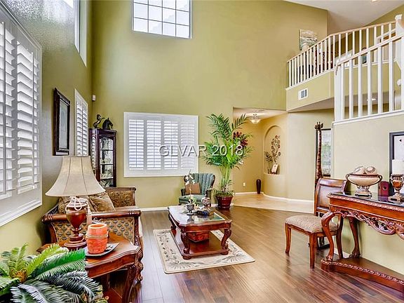 5th image of 281 Garnet Garden St