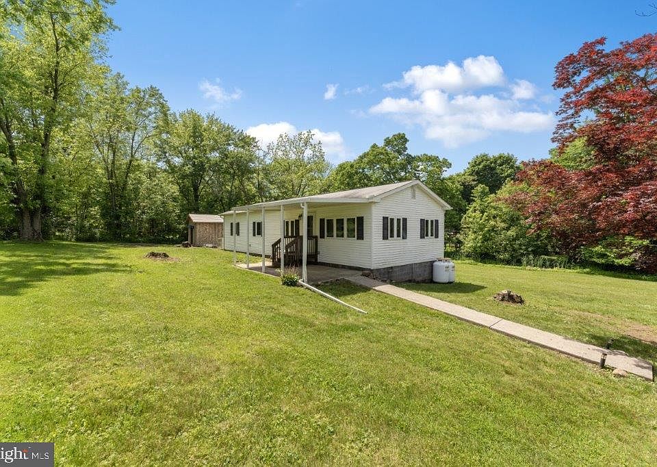 1004 Diamond St, Sellersville, PA 18960 Zillow